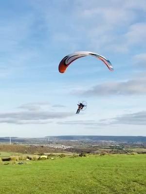 A post by @ronneythind on TikTok caption: Landing video #paragliding #paramotor