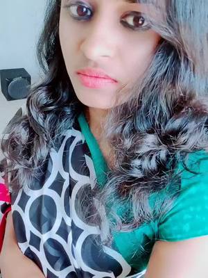 A post by @dhishiyadivya on TikTok caption: sorry sona anku kombu molaikatha #MyntraEORSChallenge #hasini #innocent_girl