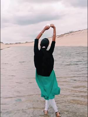 A post by @hemaveeragani_06 on TikTok caption: Edho cheddham antey idhedho aindhi😆🙆 view kirrak undhi 😍#luckyhema6 #viral #MyntraEORSChallenge #telanganapilla #folkqueen #miryalguda #foryoupage