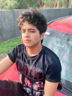 A post by @vishal_d_o_p on TikTok caption: શું તમારા વિચારો pan bhari છે? 🤪 #VishalDop #GujjuComedy #Trending #Foryou