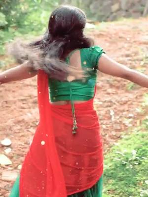 A post by @anu1996anugraha on TikTok caption: dhaavani pennu thnaneya 😍😜my fav dress 😍🔥🔥🔥ninglkko ?? nadan vesham ?👉comment cheyy#kottayamkari #naadanpennu