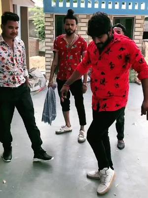 A post by @sujitwaghela on TikTok caption: Bhiae yo nia moj 😂🤪😂jay mataji all friends 🙏🙏🙏sujitwaghela 😂🤙👊🤙😂@kiranzanu @manglamcharoliya @dinesh.d2293339 😂😂😂