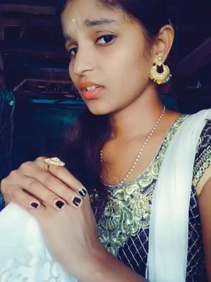 A post by @its_me_manasa_gowda on TikTok caption: Nan weight 18 Alla🤩😍#kannadathi #gombe_r_gowda #foryoupage #trending #followers #unfreeze #tiktokindia_ #foryou #crazystar #sowdarya @tiktok_india