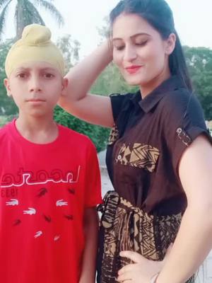 A post by @emanat_preet_kaur on TikTok caption: #emanatpreetkaur #tiktilok_india @d_ishmeet