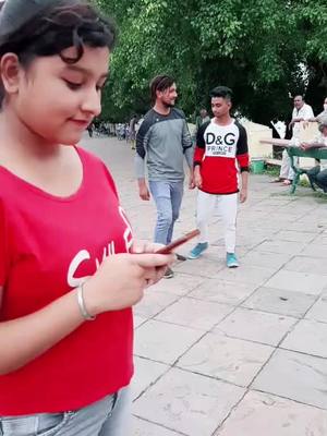 A post by @bongtiktoker0 on TikTok caption: respect girls please watch till end#tiktok_india #foryoupage #sugandhyarock #foryou #fyp @nandinisarkar35