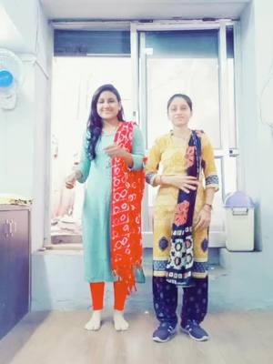 A post by @daksharathod47 on TikTok caption: time pass in clinic , moj pdi gai#😂😂😂🤣#foryoupage #gujjugirl #tikttokindia