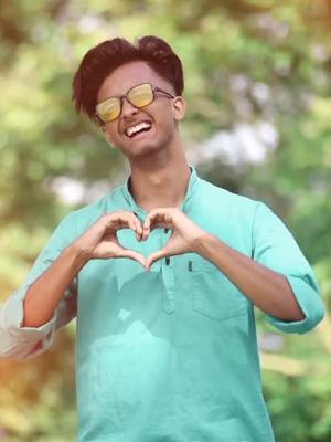 A post by @princehazarika216 on TikTok caption: Moi bule pagola 😏💓#Prihazarika #Bokakhatmuser #Assmesemuser #reaction #Love #Fyp #foryoupage #tiktok_india #Duet