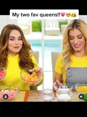 A post by @heart_rebecca_zamolo on TikTok caption: I love them so much!! 🥺💗🥺 #foryoupage#foryоu #rebeccazamolo #zamfam #rosannapansino #queens @rebeccazamolo @rosannapansino