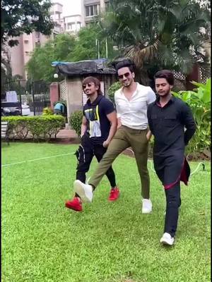 A post by @mr_faisu_000000000000001 on TikTok caption: #faisusquad #team07 @hasnaink07 @adnaan07 #king_4_irfan