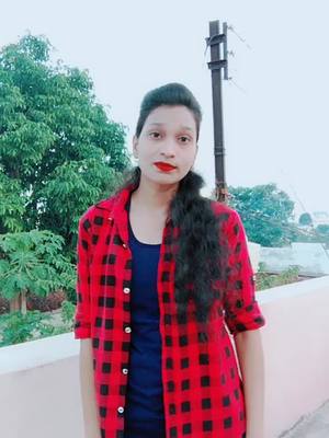 A post by @sonayadav132 on TikTok caption: #lipcolourchallenge