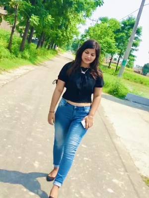 A post by @nancymehra92 on TikTok caption: Koi chkr ni 😒#viralchallenge #mahilpur #nancymehra #hoshiarpur #tiktok____india