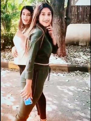 A post by @rinku.mudgil on TikTok caption: Me Yaari Tod Deni 😘 @cutesharma41 @cknara @shaimansharma_ @riyaz.14  #hrbhaichara #rinkumudgil #sisarkhas