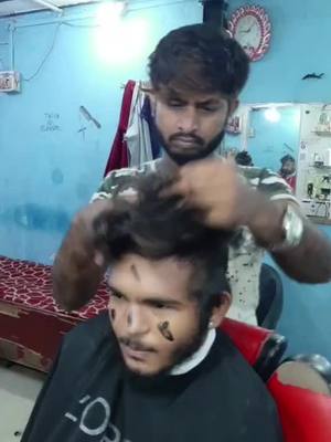 A post by @_kasim_ on TikTok caption: #1millionaudition #trend #haircut #hairstyle #100daychallenge #foryou #_kasim_hair #tiktok #viral #trending @tiktok_india