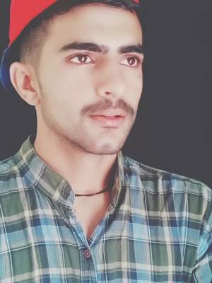 A post by @d_arjun_100 on TikTok caption: sun liya naa #tiktok #trending #fyp #foryou #tiktokindia #foryoupage #duet @nishaguragain @luckydancer5454 @_arishfakhan_ @mr_faisu_07