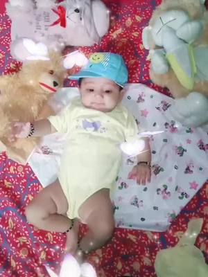 A post by @ayushisaini39 on TikTok caption: Bua ki jaan😘😘😘#viral #buakijaan #babygirl #foryou #ayushisaini39 #tiktokindia #duet #goviral #foryoupage #support #baby #cute