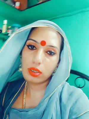 A post by @aartiaarti792 on TikTok caption: #lipcolourchallenge