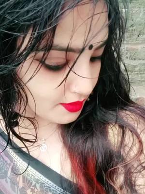 A post by @poojasingh1960 on TikTok caption: #poojasingh1960 #tek_tok #Love #dutewithme #handwashchallenge @tiktok_india