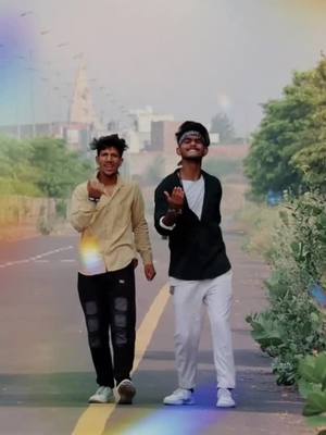 A post by @goludancer01 on TikTok caption: Tu aaja soniye 👰😘😍❤️❤️ #feel #foryou #freestyle #king #group @tiktok @tiktok_india @ankit_dancer01