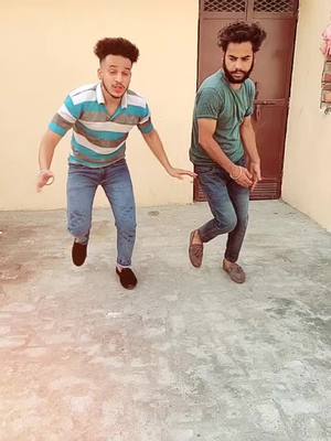 A post by @itsmeharshuu on TikTok caption: Ab Kro DUET ❤️ @kapil_singh009 @tiktok_india #fyp #foryou #tiktok #viral #trending #featureme #haryanvi #dance #jaat #jaatni #desi #handwashchallenge