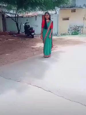 A post by @deeparoopakeerthi on TikTok caption: #foryou #foryoupage #trending #tiktokindia