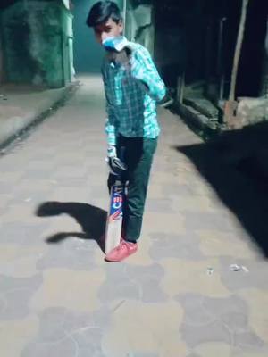 A post by @moshadab04z on TikTok caption: #क्या में रोहित के जैसे खड़ा हूँ #comennts #me batao #tiktok #india #viral #video #cricket #lover mo shadab indian sher