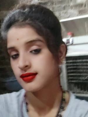 A post by @neharajak4444 on TikTok caption: #lipcolourchallenge