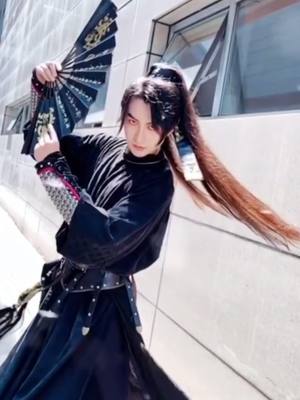 A post by @hanfu_custom_ on TikTok caption: Falling love in black#hanfu #hanfu汉服 #cool #fyp #fy #wuxia #fashion #hottiktok