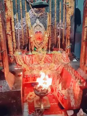 A post by @mr.jitu258 on TikTok caption: जय माता दी🙏🙏मालवा की वैष्णो देवी माँ भादवा भवानी के बावड़ी के पानी से लकवे से विडित श्रद्धालु ठीक हो जाते है🙏🙏जय माता दी