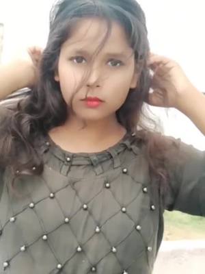 A post by @preeta......mehra on TikTok caption: plz tik tok views de do tik tok chodne par majbur Mt kro#foryou #foryoupage #trending #tiktokindia #sarikamaurya #trendingsound