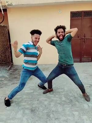 A post by @kapil_singh009 on TikTok caption: Phli Baar Itne Slow Song Pr Dance Kiya Hai😂 Hope You Like It @itsmeharshuu @tiktok_india #fyp #tiktok #foryou #viral #trending #featureme #dance