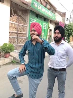 A post by @its_surinder_singh5 on TikTok caption: BANDE JADA HOR TA TIME NAL BADAL JANA CHAHIDA😂#waheguru #teampunjab #foryou #me #ghardekamm #@ssahota_29