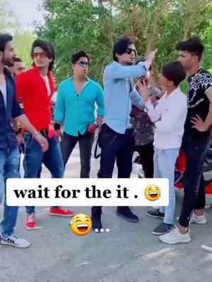 A post by @ashwin_60 on TikTok caption: ye mere fans he ___//😂😂😂#viral #foryoupage #1millionaudition #foryou #fyp @abrazkhan91 @mujassimkhan91 @tiktok_india