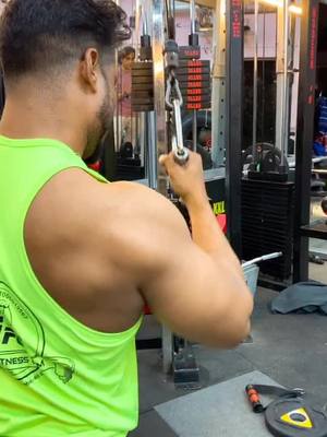 A post by @modernfitnessgym on TikTok caption: #Backworkout #tiktok_india @tiktok #foryou #gym #fitness #m_f_g #gymmotivation #gymnastics #gymlover #gymdedication #gymislife #foryoupage