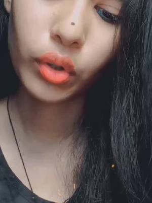 A post by @shivi_birla on TikTok caption: #my..1st video ..real voice... #foryoupage #foru #tiktok_india # #shivi_birla #🖤☺️✌️@missduggal91 @amantaak3 @ishika_birla @ms.renu.avunash.duggal