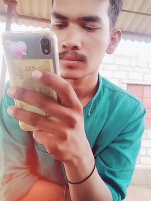 A post by @deeshjaga on TikTok caption: busy ಬರ್ತಿದೆ bro#foryoupage #trending #foryou #viral #kannadiga #deeshjaga #tik_tok_india