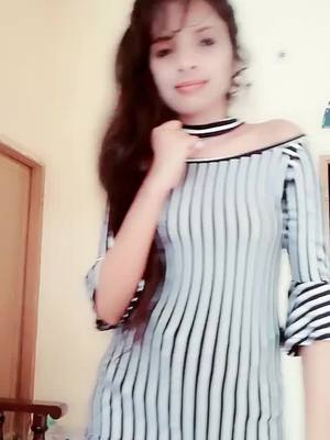 A post by @reetukmawt80 on TikTok caption: #tik_tok_india #fouryoupage #foryou #fyp#viral #fantastic3 #experssionchallenge @khandalpiyush8 @rakesh823122792 @dilip7790969614😛🤪