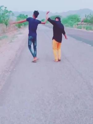 A post by @kr.balwantsingh on TikTok caption: #teamrajasthani #teambhadrajun #tiktokviral #teamrj #bhadrajun