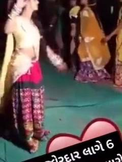 A post by @dil_na_raja_50 on TikTok caption: #gharbaithoindia #outsidevsinside #mosoonvibes @bavliyadipika @manalichoudhary5890 @gujju_love_guru2 @kittuqueen07