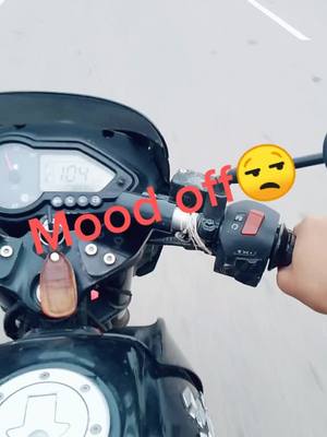 A post by @samchoudhary1999 on TikTok caption: Mood off😒😒😒,live Accident#sam1999 #speed #liveaccident #mood_off @jaideeppanwarjaat @jaipanwar2405