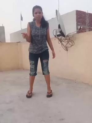 A post by @priya.verma95 on TikTok caption: 😜😜 #foryou #foryoupage #tiktokindia #pragativerma