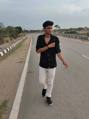 A post by @lovkushmeena_rj34 on TikTok caption: 👍👍मीणा सरकार👍#meenasarkar #meenaboy #rajasthankingmeena #lovkushmeenarj34 #meenageet