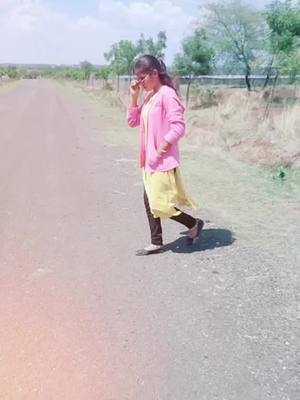 A post by @suhasini_kalaburgi on TikTok caption: 😎😎🔥ಕಲ್ಬುರ್ಗಿ ಹುಡ್ಗಿ 😎#kalburgi😍 #uttarkarnataka #suhasinikalburgi #forryou #foryourpage #suhasinikalburgi