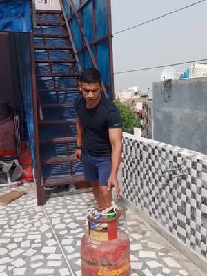 A post by @tussh10 on TikTok caption: back workout #foryou #fouyoupage #TideLagaoDaagHatao #homeworkout #arun_pandit20 #workout #gymlover #fyp #fitness #trending #army #GymLife #gym