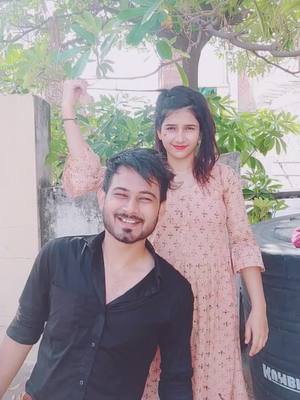 A post by @nikzal_01 on TikTok caption: 🖤#nikzal_01 #viral #gujjucouple #imafzal_01 #nikzal #foryou #trandingvideo #ગુજજુ_ #afzalnikhat #ગુજજુ_વાયરલ__