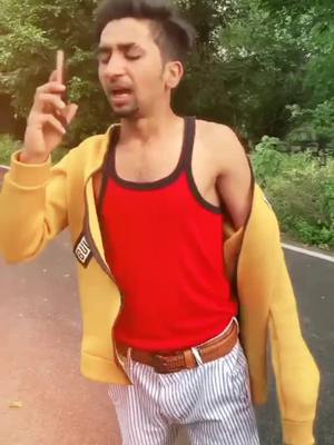 A post by @abrar_shaik_46 on TikTok caption: girlfriend Ke Vaste Bhikhari Banna padta hai😂#abrar46 #TideLagaoDaagHatao #bangalore_abrar_46 @nawazk46 #karnataka #bangalorecomedy