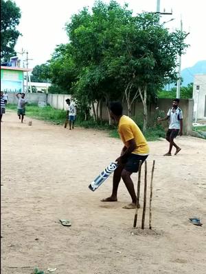 A post by @swam_lovely on TikTok caption: I LOVE 🏏CRICKET ❤