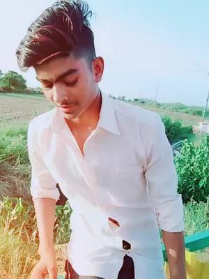 A post by @ashok_thakor_786 on TikTok caption: જોયાં તમને તો જોતા રહી ગયા અમે #rakes_barot#gujju_boy#foryou_page#tiktok_india#ashok_thakor_786#gujrati_song....