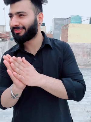 A post by @bhallajatin on TikTok caption: Change labo fr😏 #bhallajatin #slomo #blackkurtapyjama #punjabimunda #foryou #foryoupage #beard #tiktok @tiktok