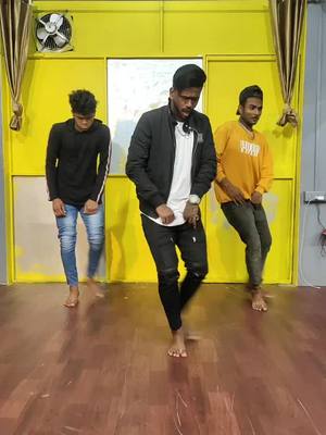 A post by @sandipsuryawanshi on TikTok caption: खंडेराया झाली माझी दैना🙏🙏🥰🥰🔥#marathisong #sandip_dancer #tiktokmarathi #marathimulga #dance #खंडेराया