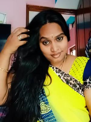 A post by @shree_honey on TikTok caption: #tamilponnunga #lovemyself #lovebirds #loveyoutiktok #memoriesbringback #viral_video_tik_tok_india